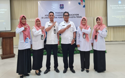 Guru SMP 7 Tegal Dikukuhkan Menjadi Agent of Change for Education