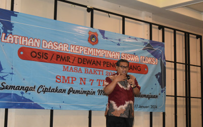 LDKS SMP 7 Tegal: Menyiapkan Calon Pemimpin Masa Depan